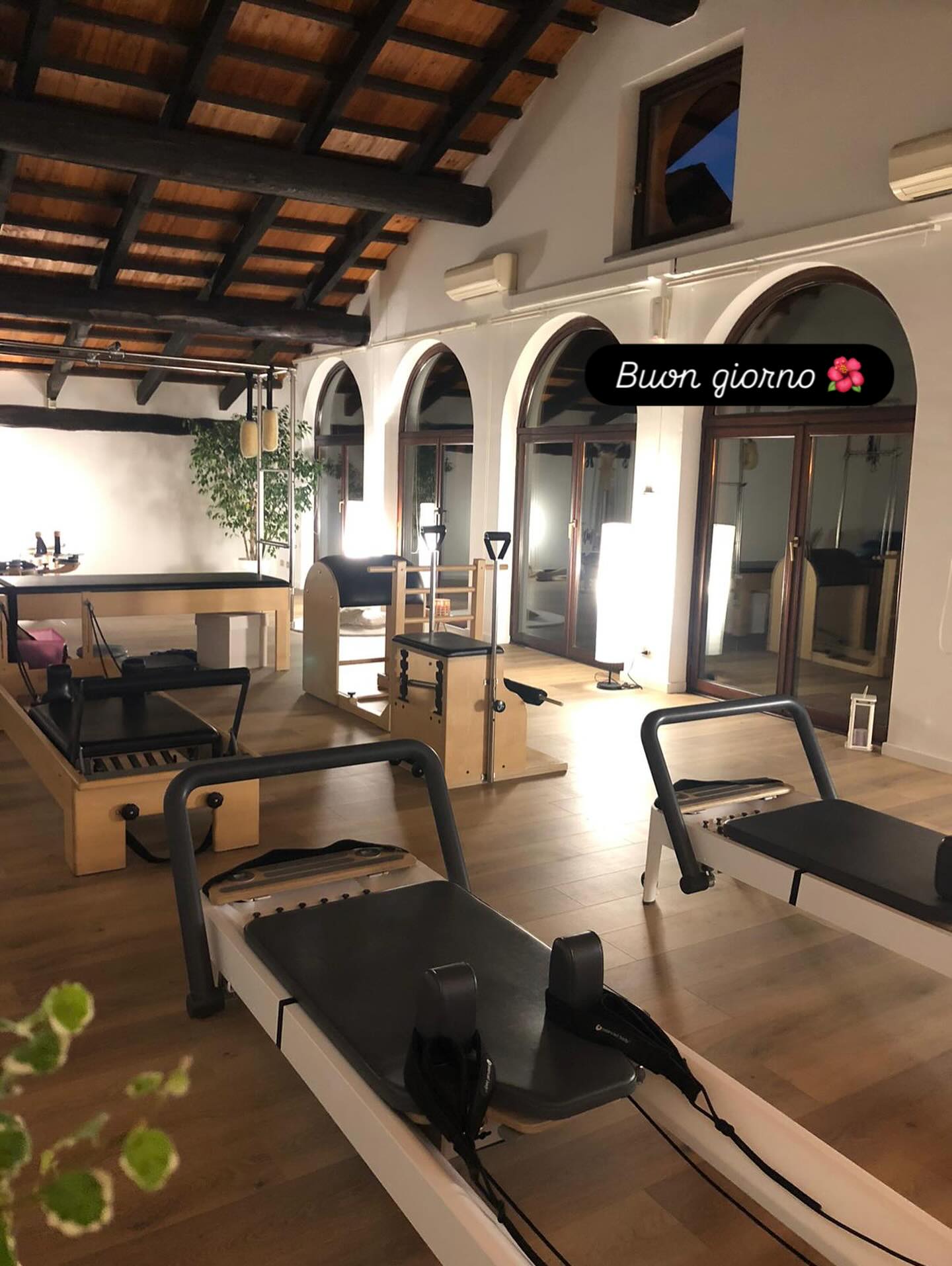 Studio con reformer Pilates · Via Cervaria 77